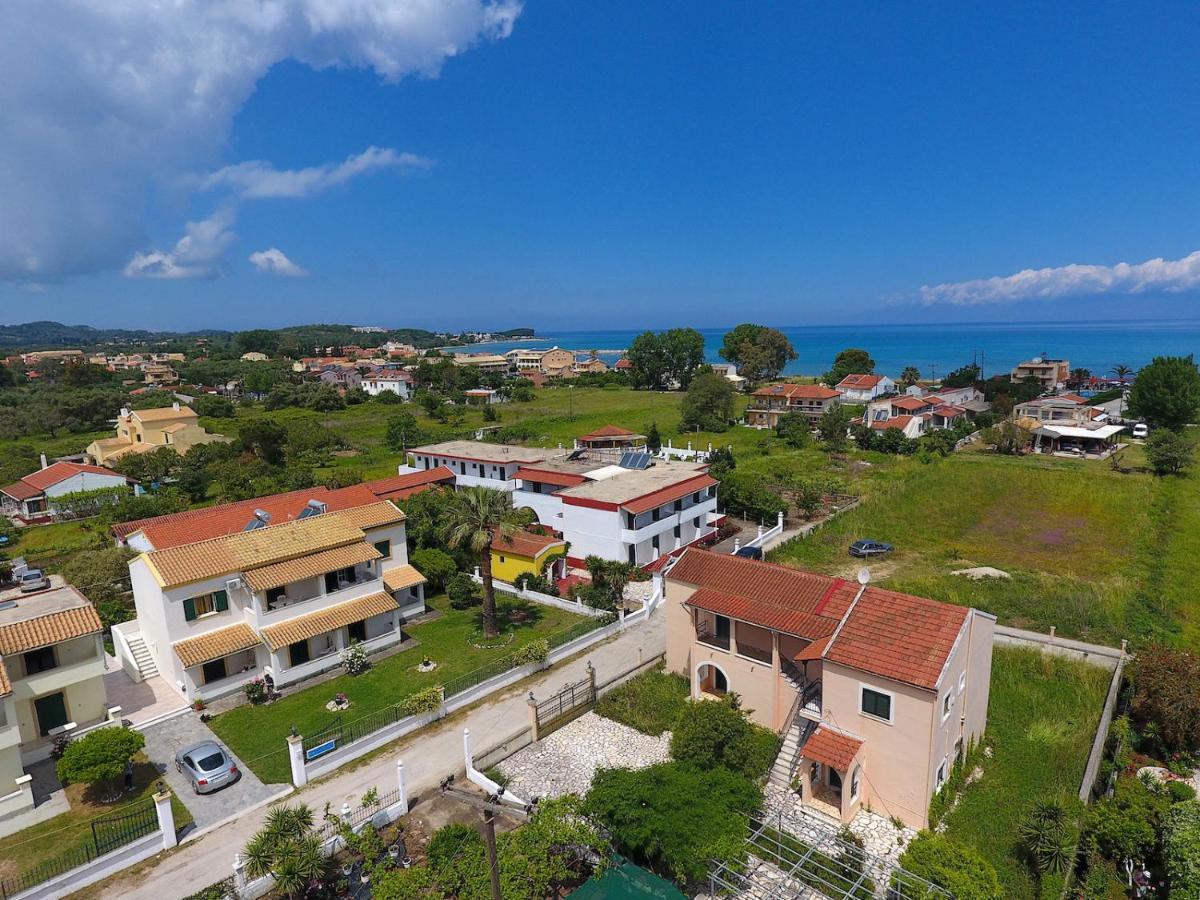 Dolphin Apt & Studios -Near The Beach Appartement