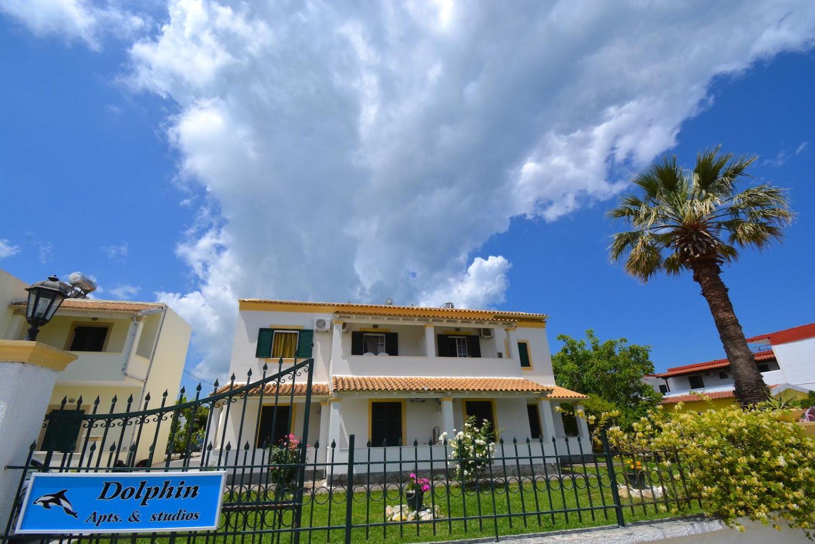 Dolphin Apt & Studios -Near The Beach Appartement Roda (Corfu)