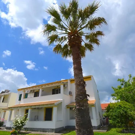 Dolphin Apt & Studios -Next To The Beach Roda  Exterior photo