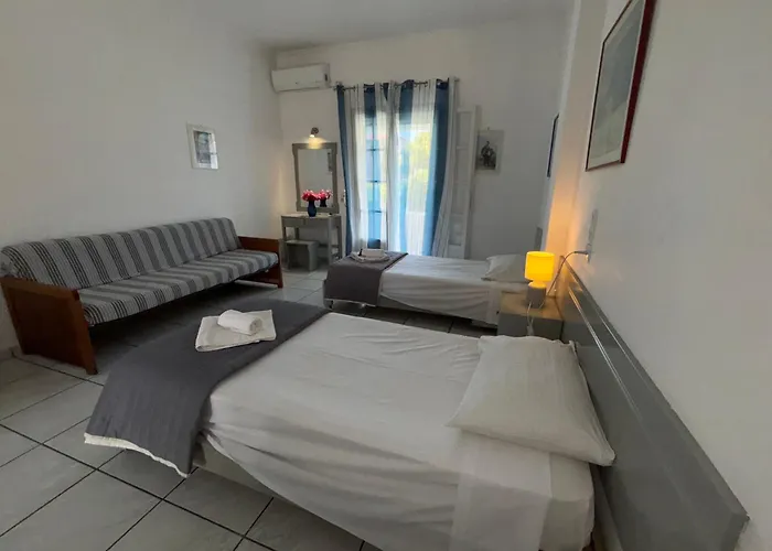 Dolphin Apt & Studios -Near The Beach