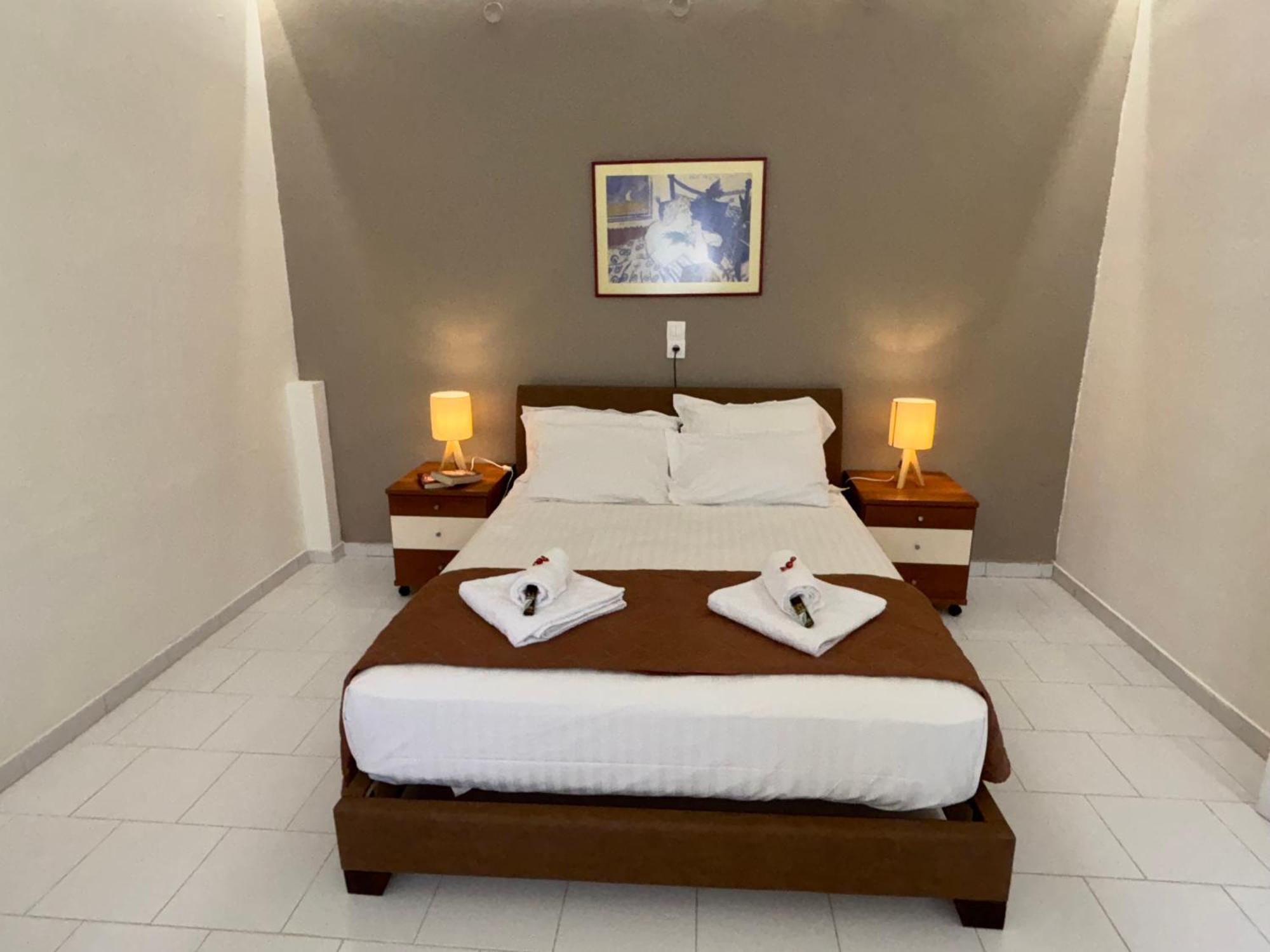 Dolphin Apt & Studios -Near The Beach