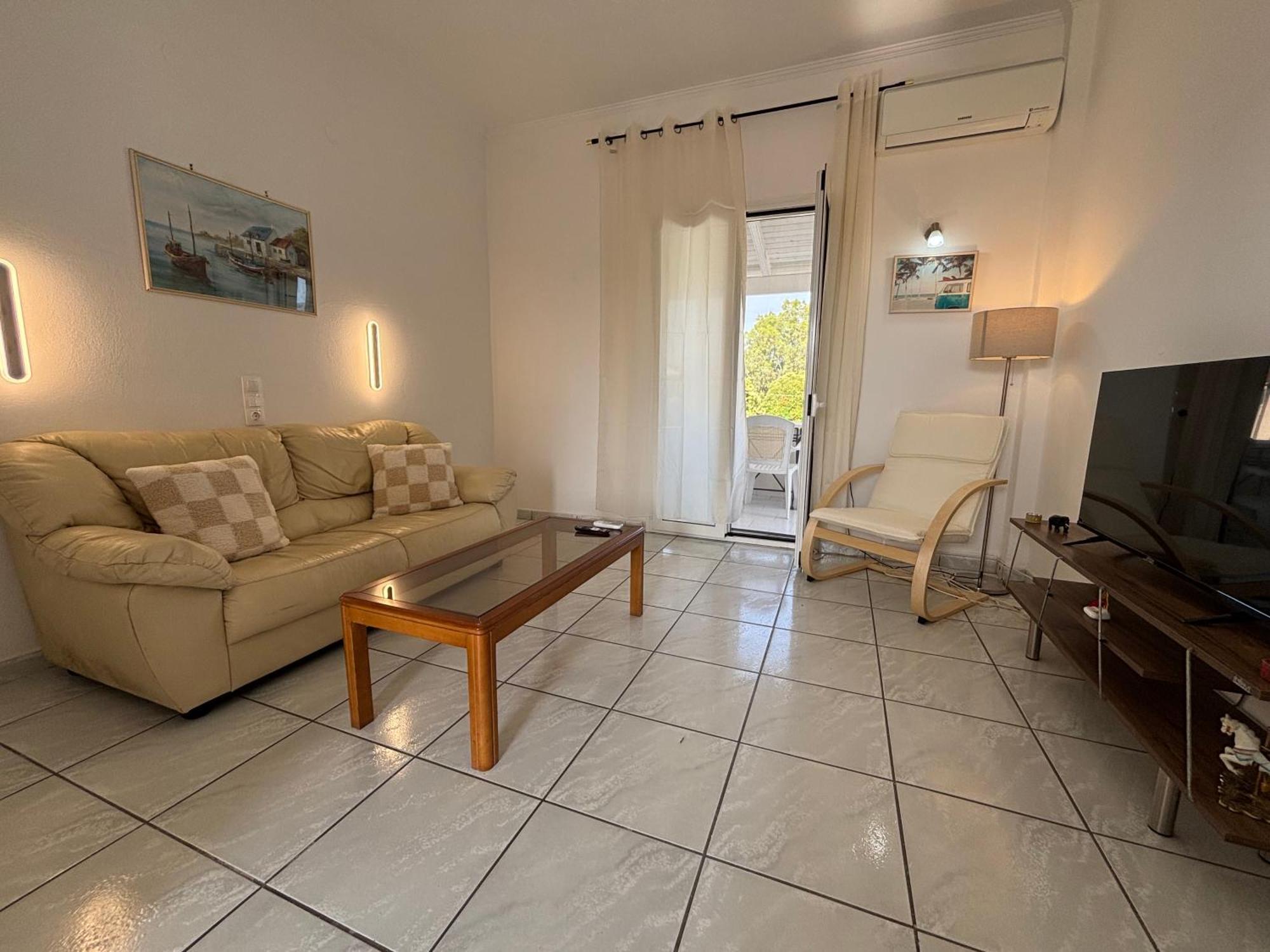 Dolphin Apt & Studios -Near The Beach